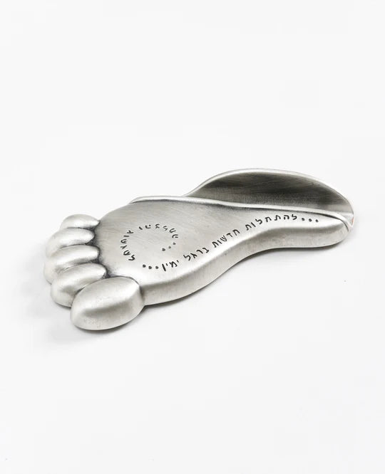 Foot-Shaped Business Card Holder